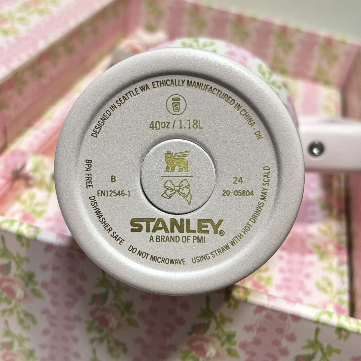 Stanley x LoveShackFancy FlowState Quencher Blooming Heirloom Tumbler 1.18L
