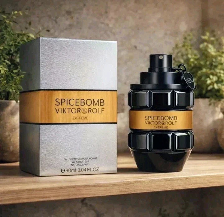 Viktor & Rolf Spicebomb Extreme Men's Eau de Parfum Spray 90ml